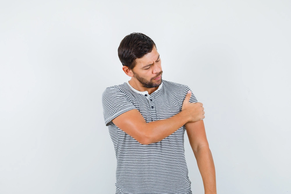تنميل الذراع من أعراض أمراض القلب الخطيرة