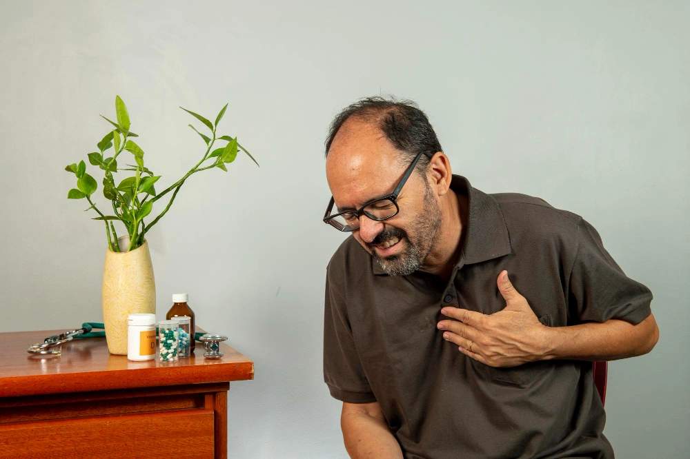 ألم في الصدر والظهر معًا