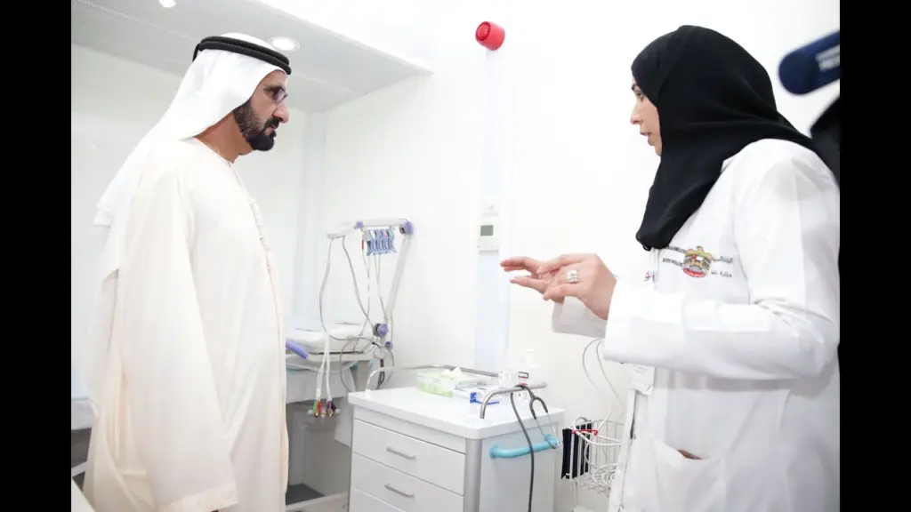 ريادة وتميز: المرأة الإماراتية تقود مسيرة التطوير في قطاع الصحة