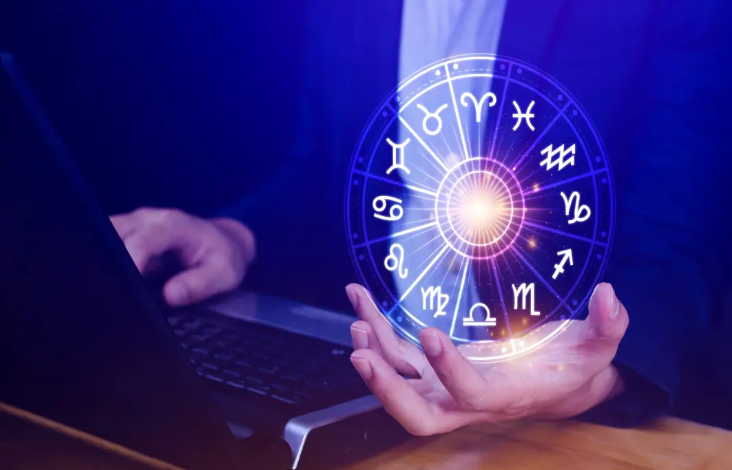 توقعات الأبراج ليوم السبت 3 مايو 2025