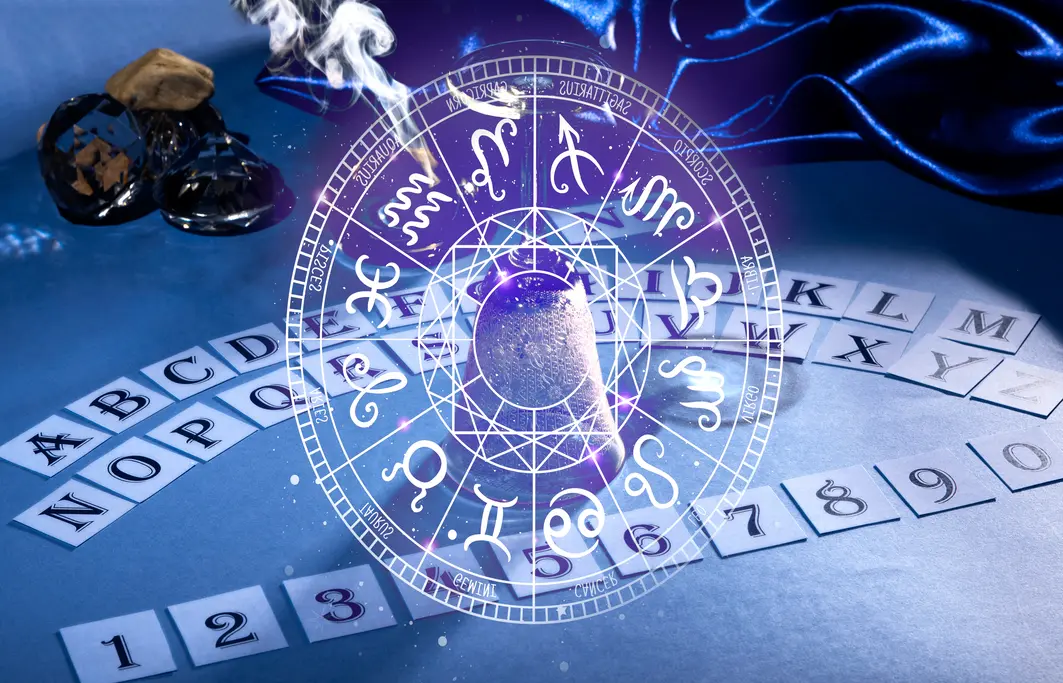 توقعات الأبراج ليوم الإثنين 5 مايو 2025