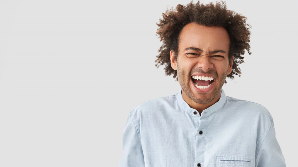 أصدقاء للجميع... لكنهم وحيدون: من هم مصابو متلازمة ويليامز؟