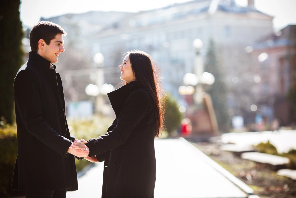10 إشارات تثبت أنكِ أمام الرجل الحقيقي... الرقم 6 لا يتقنه إلا الناضجون!