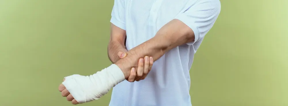 الجروح والكسور