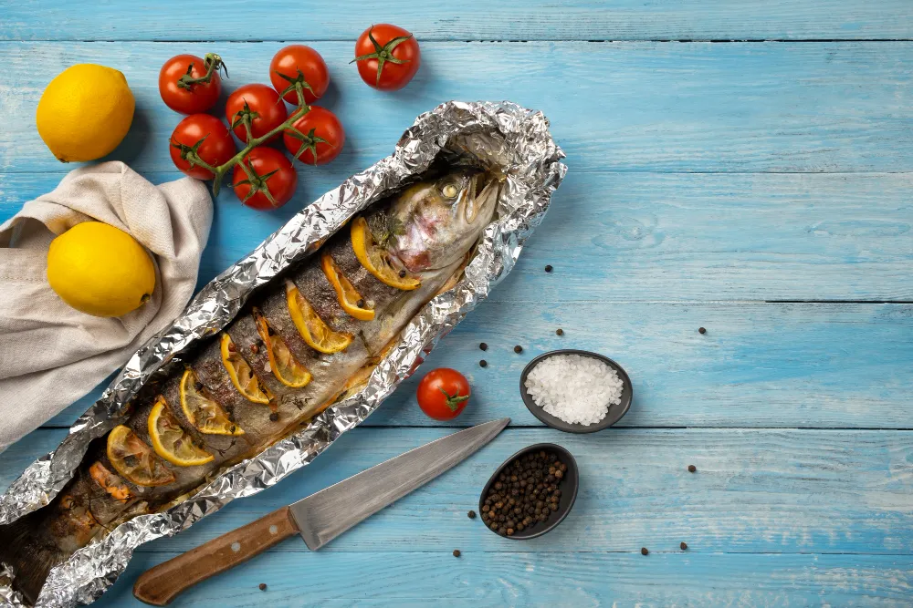 سمك مشوي بورق الألومنيوم