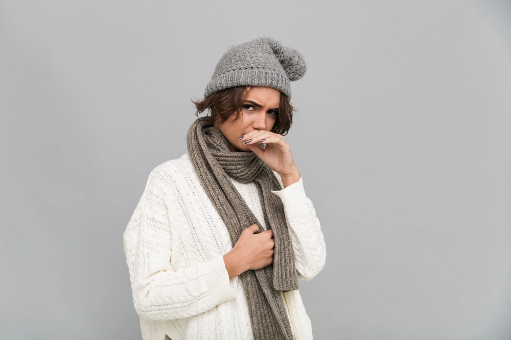 من أعراض التثليج برودة شديدة في الجلد