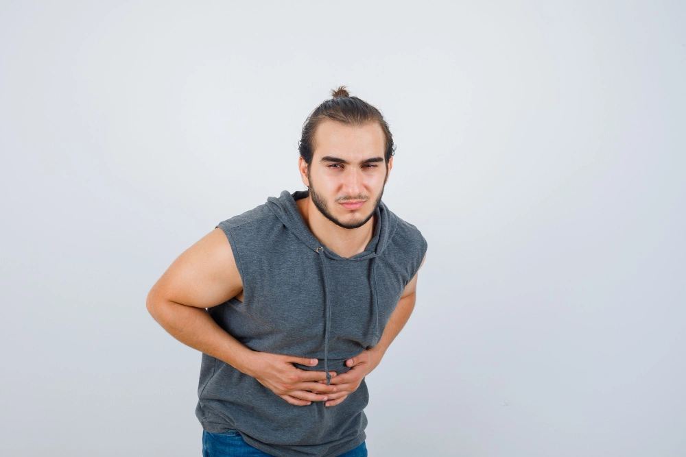 تقلصات وآلام بالبطن